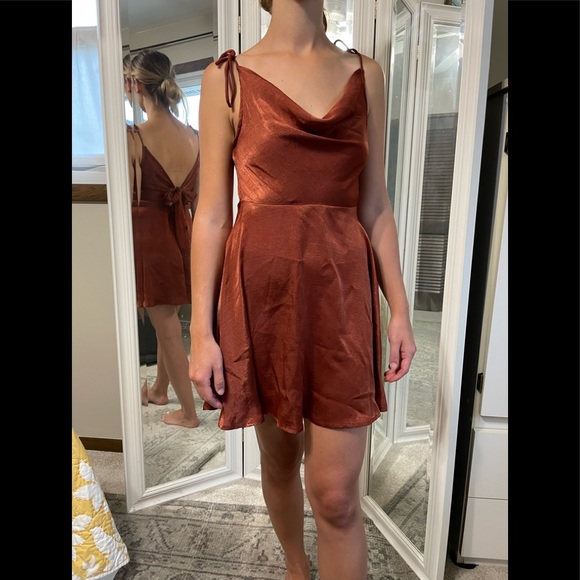 Lulu’s satin mini dress - Picture 5 of 5